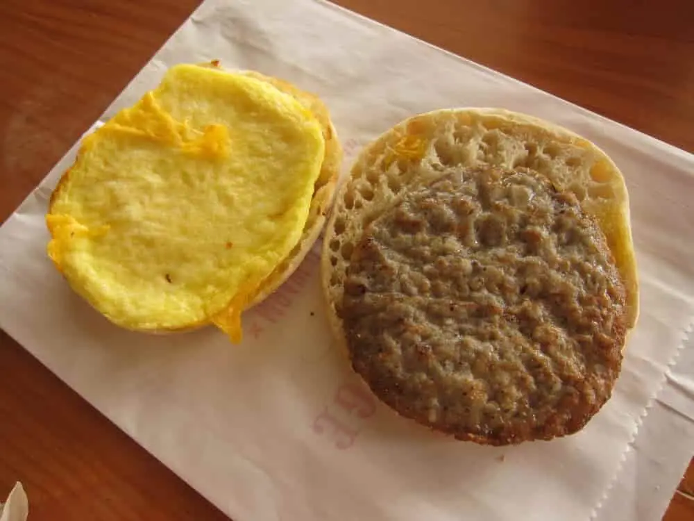 starbucks-sausage-egg-and-cheese-Starbucks-calories-calculator-